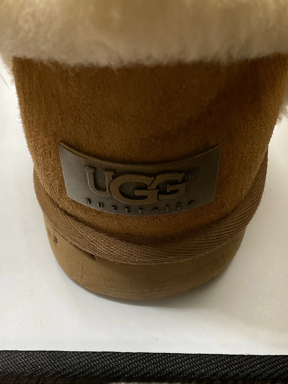 UGG classic mid